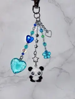 ハンドメイド　ビーズキーホルダー　フラワー　パンダ　平成女児　ブルー　ハート