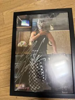 エル・デスペラード直筆サイン入りフォトフレーム シンニチプレミアムストア】オカダ、デスペラード、コブ＆-O-カーンの