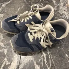 New Balance 377 ネイビースニーカー