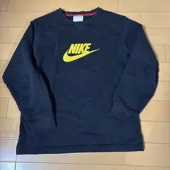 NIKE 黒トレーナー Sサイズ