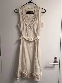 LOVE MOSCHINO ノースリーブ ワンピース フリル ベルト付きのサムネイル