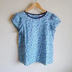 Afternoon Tea WARDROBE リバティ花柄ブラウス　ブルー　パフのサムネイル