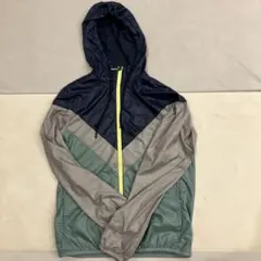 adidas フード付きウィンドブレーカー