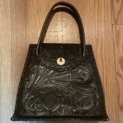 グレースコンチネンタル カービングトライブス　黒