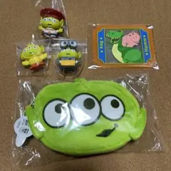 エイリアン ポーチとフィギュアセット