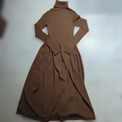 ユニクロ リブ編みタートルネックニットワンピース