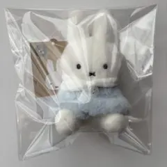 韓国 ふわもこミッフィー ぬいぐるみ キーホルダー ブルーケープ