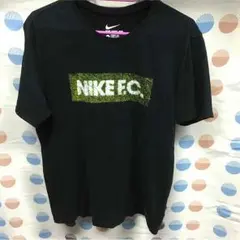 ナイキ Tシャツ