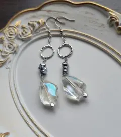 【500円均一】クリスタルガラス風 ロングピアス