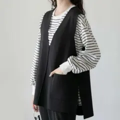 美品【My:nia】スポンディッシュ深Vネックシンプルベスト　ブラック　重ね着