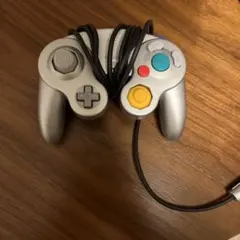 ゲームキューブ コントローラー シルバー
