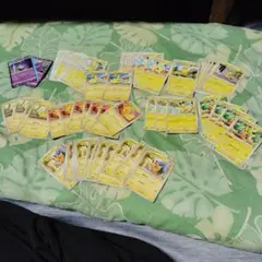 ポケモンカード ピカチュウまとめ売り　ゲンガーをあり　72枚