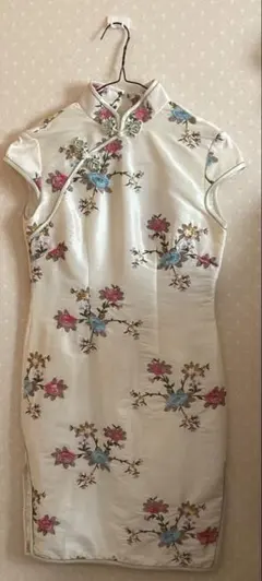 チャイナドレス