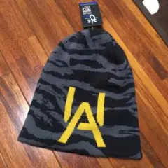 【新品】人気アンダーアーマーニット帽子 迷彩