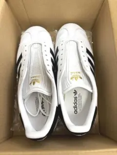 adidas GAZELLE ホワイト ブラック 23cm
