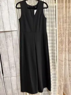 UNIQLO ジャンプスーツ　Mサイズ　黒
