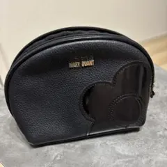 MARY QUANT ブラックポーチ フラワーモチーフ