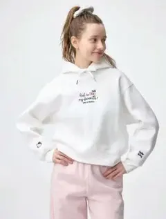 GU Hello Kittyコラボ フード付きパーカー ホワイト