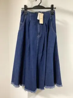 に*吉様 ティティアンドコー未使用　デニムスソフリンジ　ハイウエスト　フレアスカのサムネイル