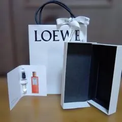 LOEWE 001 MAN空箱、ショップ袋、オードゥ パルファム50mlのサムネイル