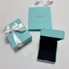 美品　ティファニー　ネックレスケース　空箱　リボン付き　ブルーボックス