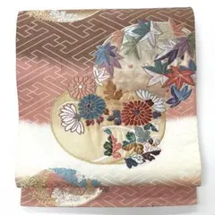 未使用 美品 紅葉・雪輪に蝶・花唐草模様織出し袋帯 ベージュピンク 