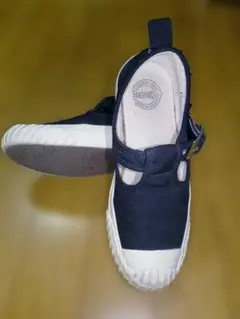 メリージェーン スニーカー