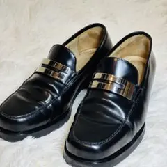 GUCCI レザーローファー 革靴 ロゴ入メタルバンド 金具 黒 36 スクエア 