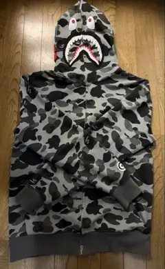 A BATHING APE Bapeシャークパーカー カモフラ　グレー　Lのサムネイル