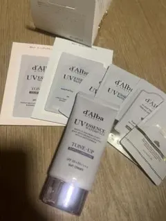 d'Alba UVESSENCE TONE-UP サンクリーム 50ml