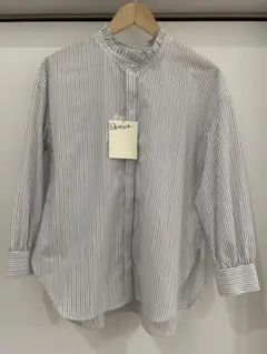 Desssin ストライプ 長袖シャツ 新品タグ付き　フリルブラウス　ストライプ