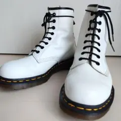 2026年最新】dr.martens 8ホール イングランドの人気アイテム - メルカリ