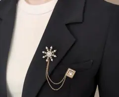 1個 ブローチ ピン アクセサリー ヴィンテージ風 雪の結晶 タッセルチェーン
