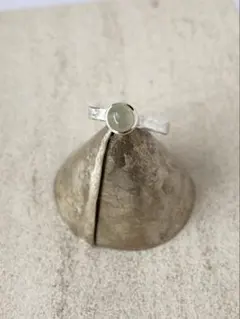 本翡翠、特大、細工、透かしリボンリング 〜22 - メルカリ