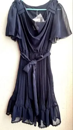 【未使用】L'EST ROSE ネイビー プリーツデザイン パーティードレス