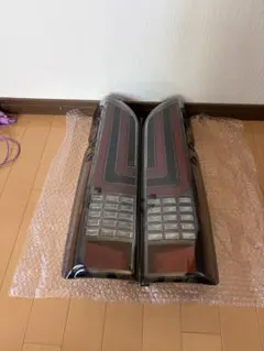 土日限定値下げ中】ダズフェローズ限定色 80系ノア、ヴォクシー