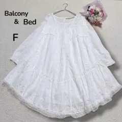 【バルコニーアンドベッド】カットワークレース刺繍　コットンブラウス　大人上品　Fのサムネイル