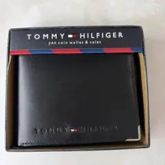 新品TOMMY HILFIGER ブラック 二つ折り財布