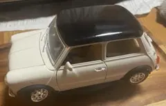MINI Cooper ミニカー レッド×ベージュ - メルカリ