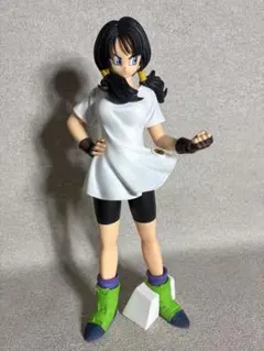 ドラゴンボールZ GLITTER&GLAMOURS ビーデル フィギュア