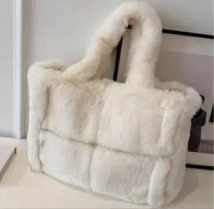 【残り1点】ZARAジャンル 海外ブランド 大人可愛いふわもこファートートバッグ