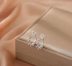 痛くないイヤリング　イヤーカフ　パールイヤリング　上品　結婚式　フォーマル