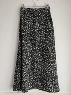 AZUL 花柄フレアスカート Sサイズ