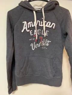 パーカー　アメリカンイーグルアウトフィッターズ
