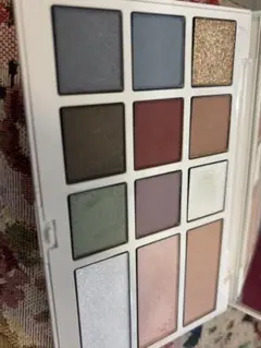 ADDICTION アイシャドウパレット