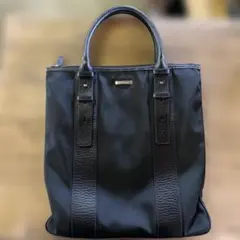フェラガモ　トートバッグ　美品　Ferragamoのサムネイル