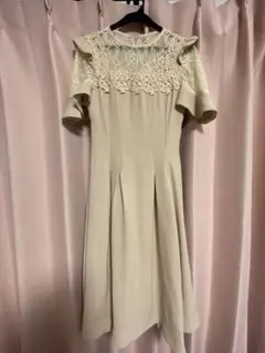 snidel ワンピース　ドレス 0クリーム　ベージュ