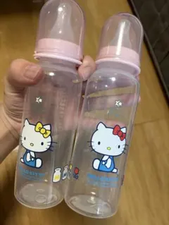 ハローキティ 哺乳瓶 250ml 2本セット　消毒済み