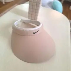 Nike 完売品 ピンクベージュ サンバイザー