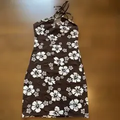 フラワープリントノースリーブワンピース